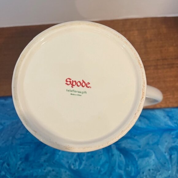 Spode Christmas Tree with Santa 28oz Pitcher - Picture 10 of 10